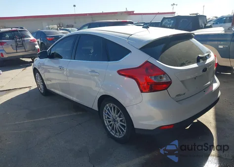 2013 Ford Focus Electric z USA, uszkodzony, nr VIN 1FADP3R46DL125972